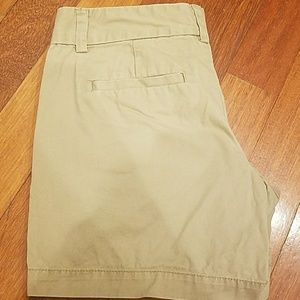 4/$25 Loft khaki shorts size 0 inseam 6"